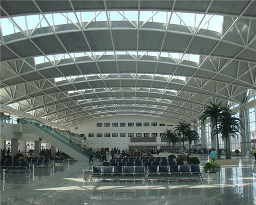 葫芦岛长途客运站管桁架
